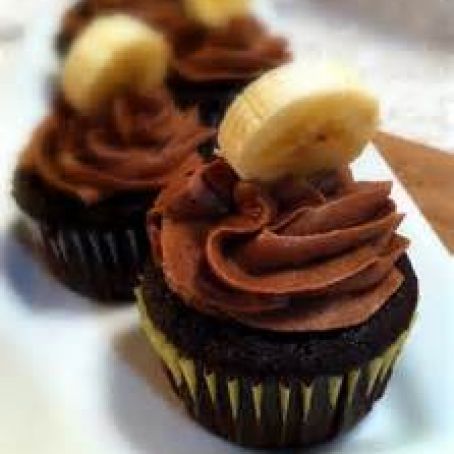 Chocolate Banana Cream Miniature Cupcakes