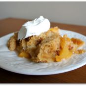 3 Ingredient Slow Cooker Peach Cobbler