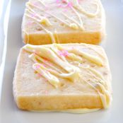 Rose with White Chocolate Shorties