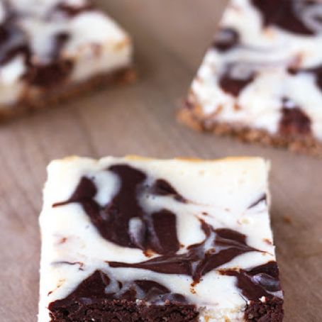 Skinny Chocolate Swirl Cheesecake Bars