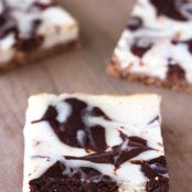 Skinny Chocolate Swirl Cheesecake Bars