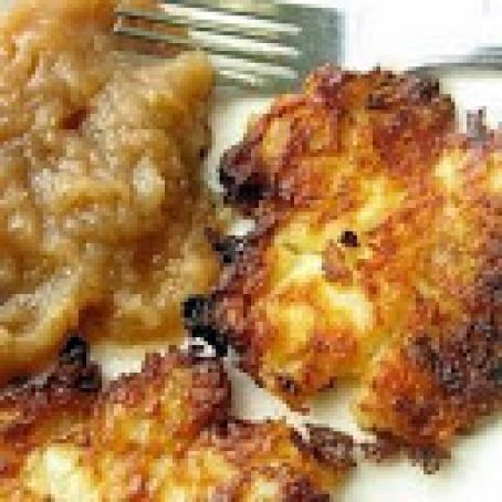 Oven Latkes with Homemade Applesauce