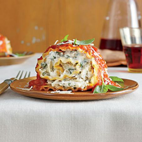 Tomato-Basil Lasagna Rolls