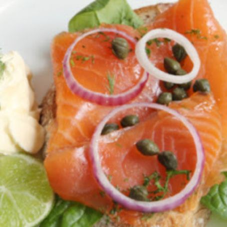 Gravlax with capers and chopped red onion