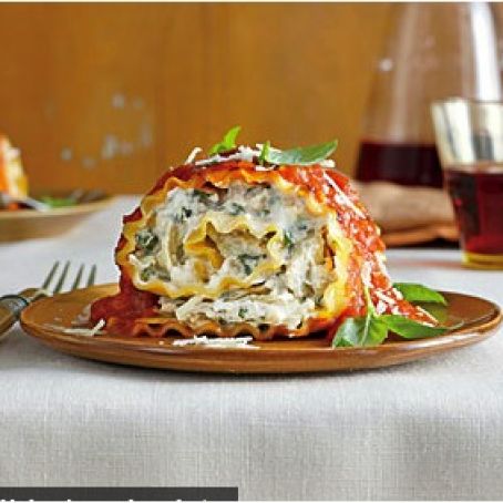 Tomato-Basil Lasagna Rolls