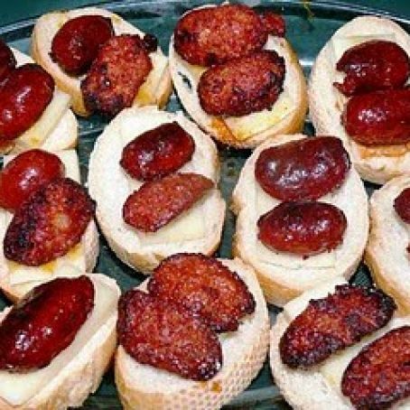 MONTADITO DE QUESO Y CHORIZO
