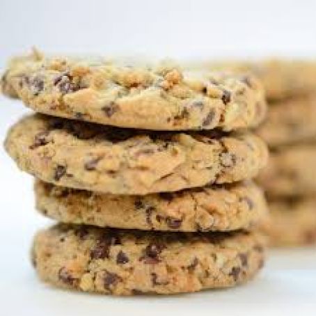 Bakery Style Chewy Chocolate Chip Cookies