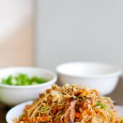 HOISIN PORK WITH RICE NOODLES