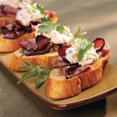 Beef and Blue Cheese Crostini