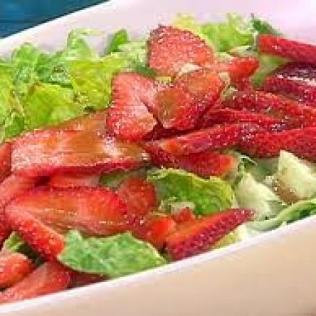 Green Salad with Strawberry Balsamic Dressing