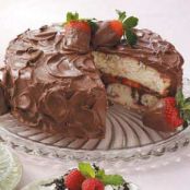 Chocolate-Covered Strawberries Cake Recipe