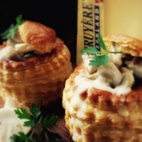  Chicken, Mushroom and Gruyère AOP Vol-au-Vents