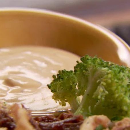Blanched Broccoli and Cheese Dipping Sauce (Pioneer Woman)