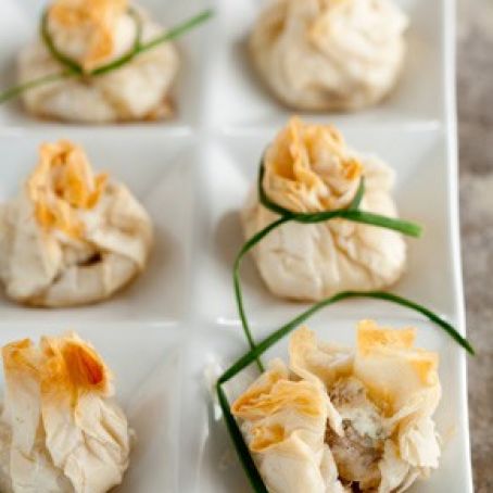 BRIE STUFFED MUSHROOMS EN CROUTE