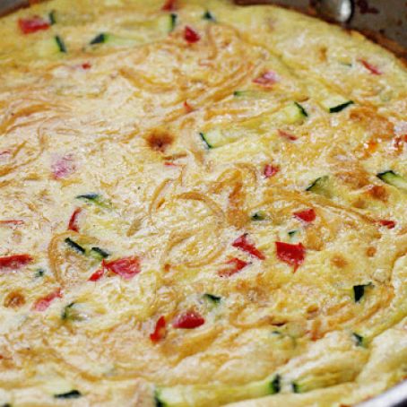 CARAMELIZED ONION-RED PEPPER-ZUCCHINI FRITTATA