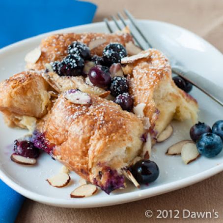 Gratin de Croissant with Blueberries and Almonds