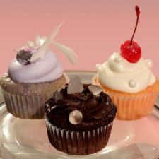 Casey's White Chocolate Cherry Cupcakes