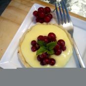 Lemon curd little tarts