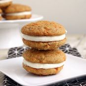 Carrot Cake Whoopie Pies