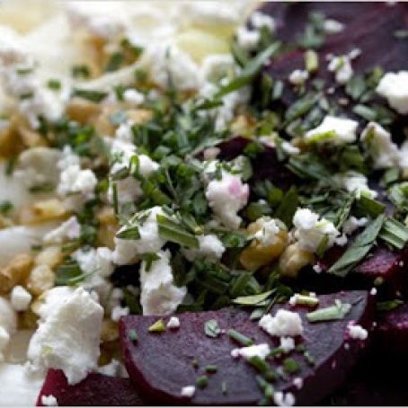 BEET & ENDIVE SALAD w/WALNUTS