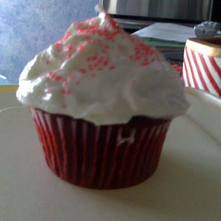 Red Velvet Cupcakes W/Creamy Vanilla Frosting