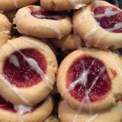 Raspberry Almond Shortbread Thumbprints