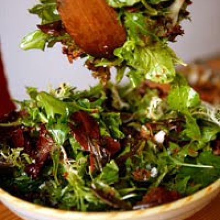 Mesclun Salad with Fried Shallots
