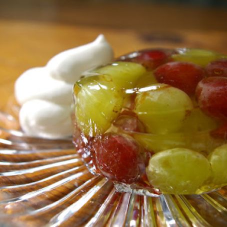 Wine Jelly with Grapes*