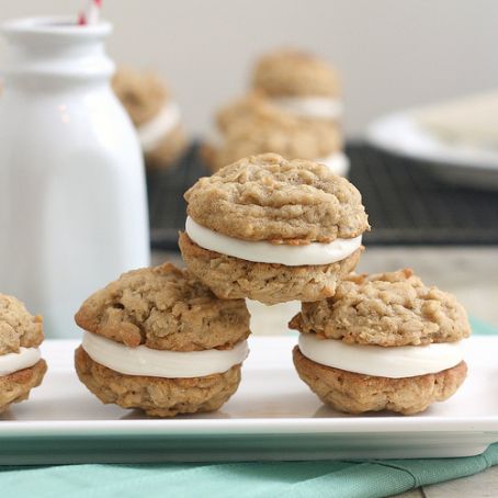 Oatmeal Creme Pies