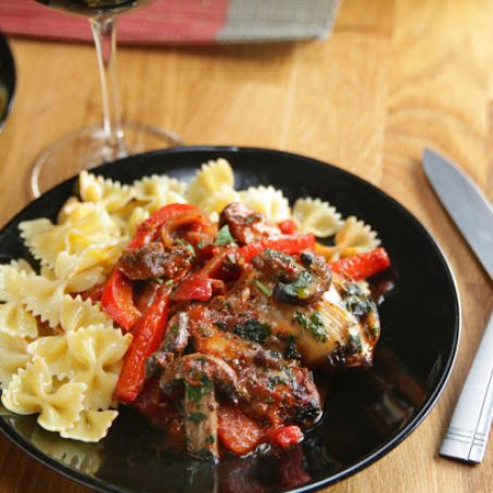 Chicken With Tomato Wine Sauce (Chicken Cacciatore)