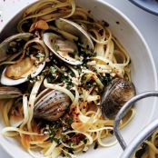Linguine and Clams with Almonds and Herbs