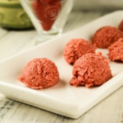 Fast Paleo » Raw Strawberry Macaroons - Paleo Recipe Sharing Site