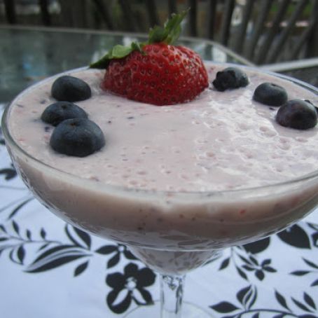 Strawberry Blueberry Banana Smoothie