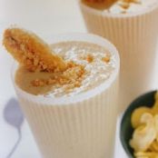 Creamy and Rich Banana and Macadamia Smoothie