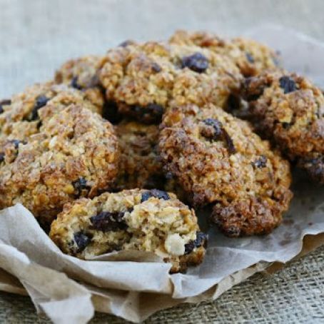 Oatmeal Raisin Cookies