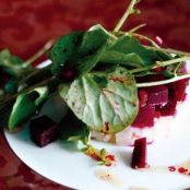 SMOKED SABLE TARTARE w/BEETS & CRESS