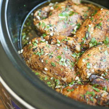 SLOW COOKER BALSAMIC CHICKEN