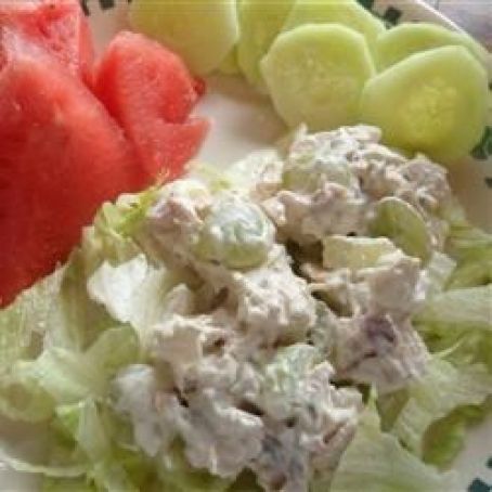 Chicken Salad with Apples, Grapes, and Walnuts
