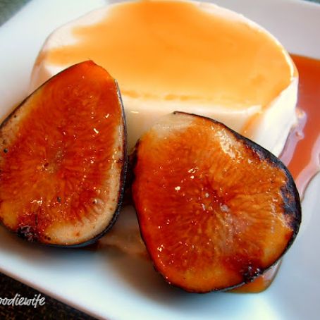 Panna Cotta with Grand Marnier Caramel Sauce & Bruleed Figs