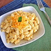 Slow Cooker Creamy Macaroni and Cheese
