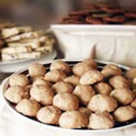 Polvorones de Canele (Cinnamon Cookies)***