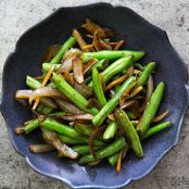 Stir Fried Green Beans with Ginger and Onions