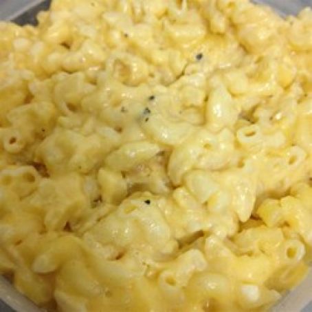 Mom's Favorite Baked Mac and Cheese