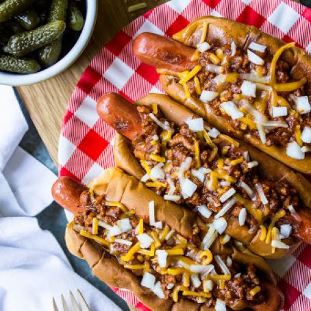 CLASSIC CHILI DOGS