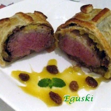 SOLOMILLO DE CERDO,MANZANA Y PASAS EN AJALDRE