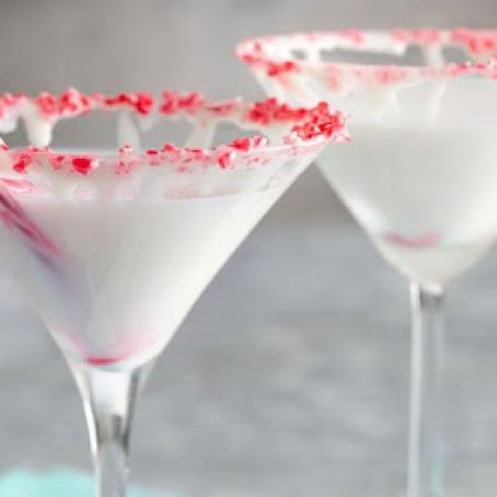 White Chocolate Peppermint-Mallow Martini