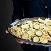 Meals (Zucchini Spaghetti with Saffron Sauce)