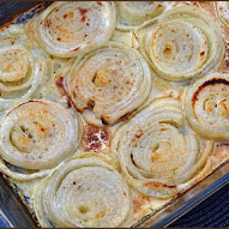 Roasted parmesan-creamed onions