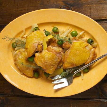 ESTOFADO DE POLLO CRUJIENTE CON ACEITUNAS