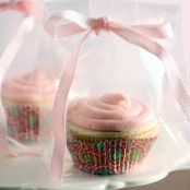 Vanilla Bean Cupcakes w/Strawberry Cream Frosting